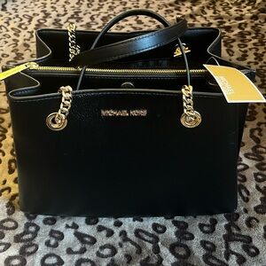 Michael Kors bag 🖤